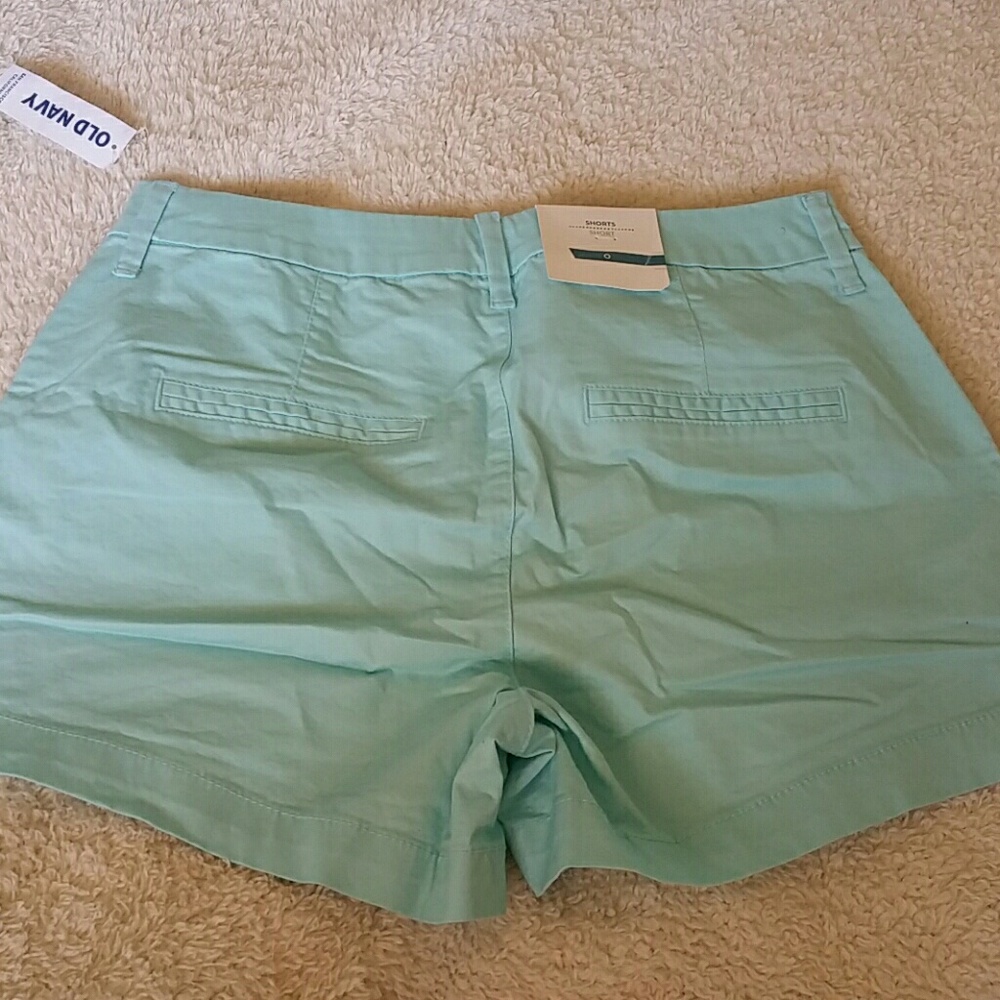 Shorts - Picture 2 of 3